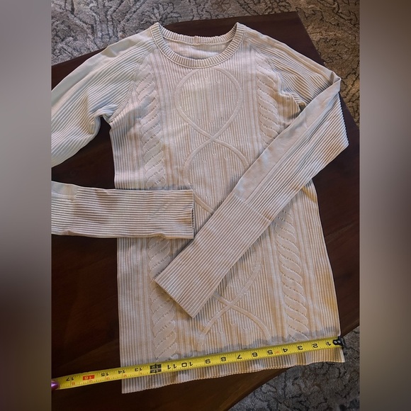 Lululemon Rest Less Pullover in heathered Silver Spoon - Picture 8 of 9